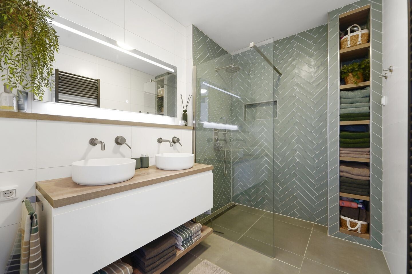 Tussenwoning te koop: Melkdragerhof 4, Delfgauw