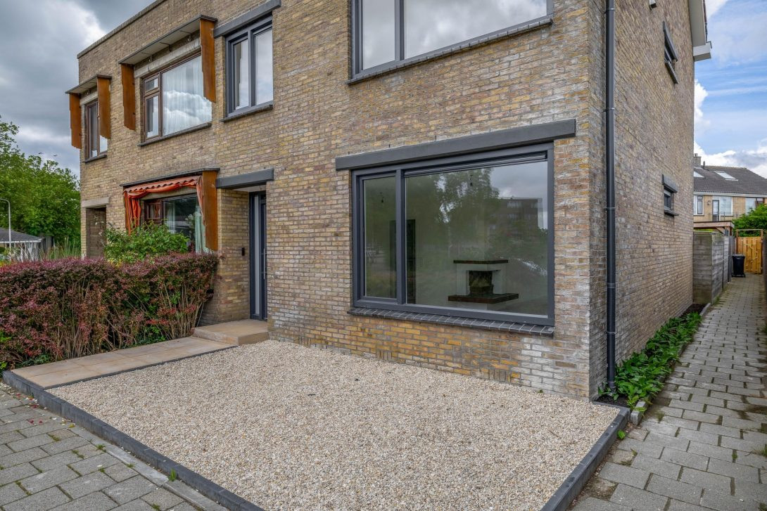 Twee-onder-één-kap te koop: Raadhuislaan 14, Berkel En Rodenrijs