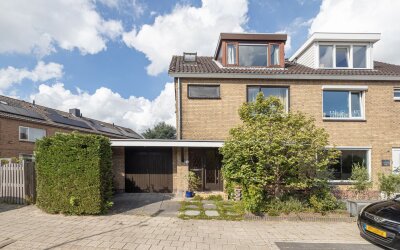 van der Hoe. 5