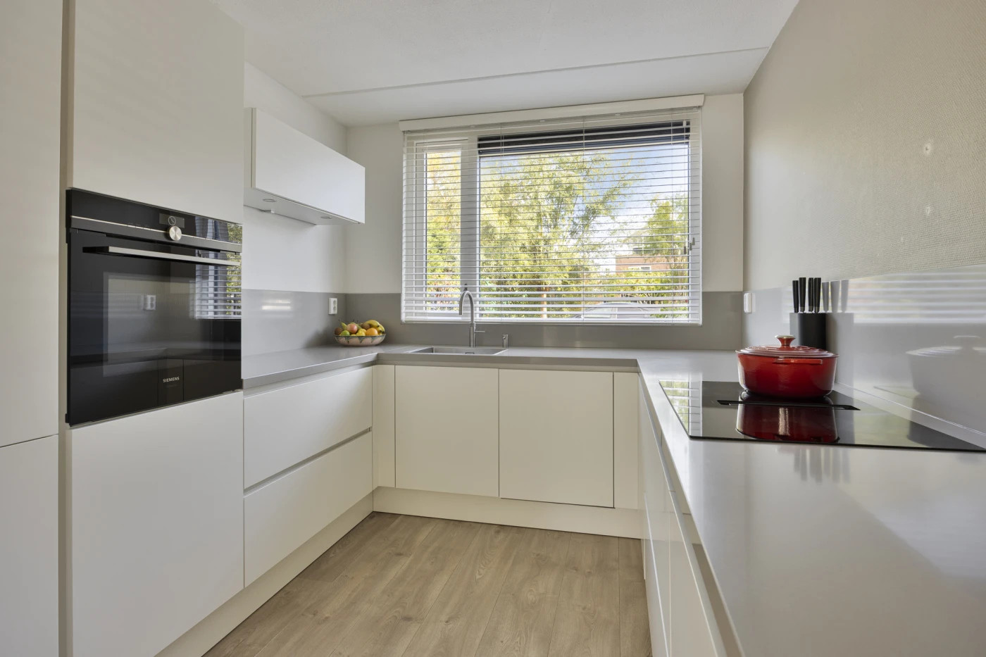 Hoekwoning te koop: Astersingel 30, Berkel En Rodenrijs