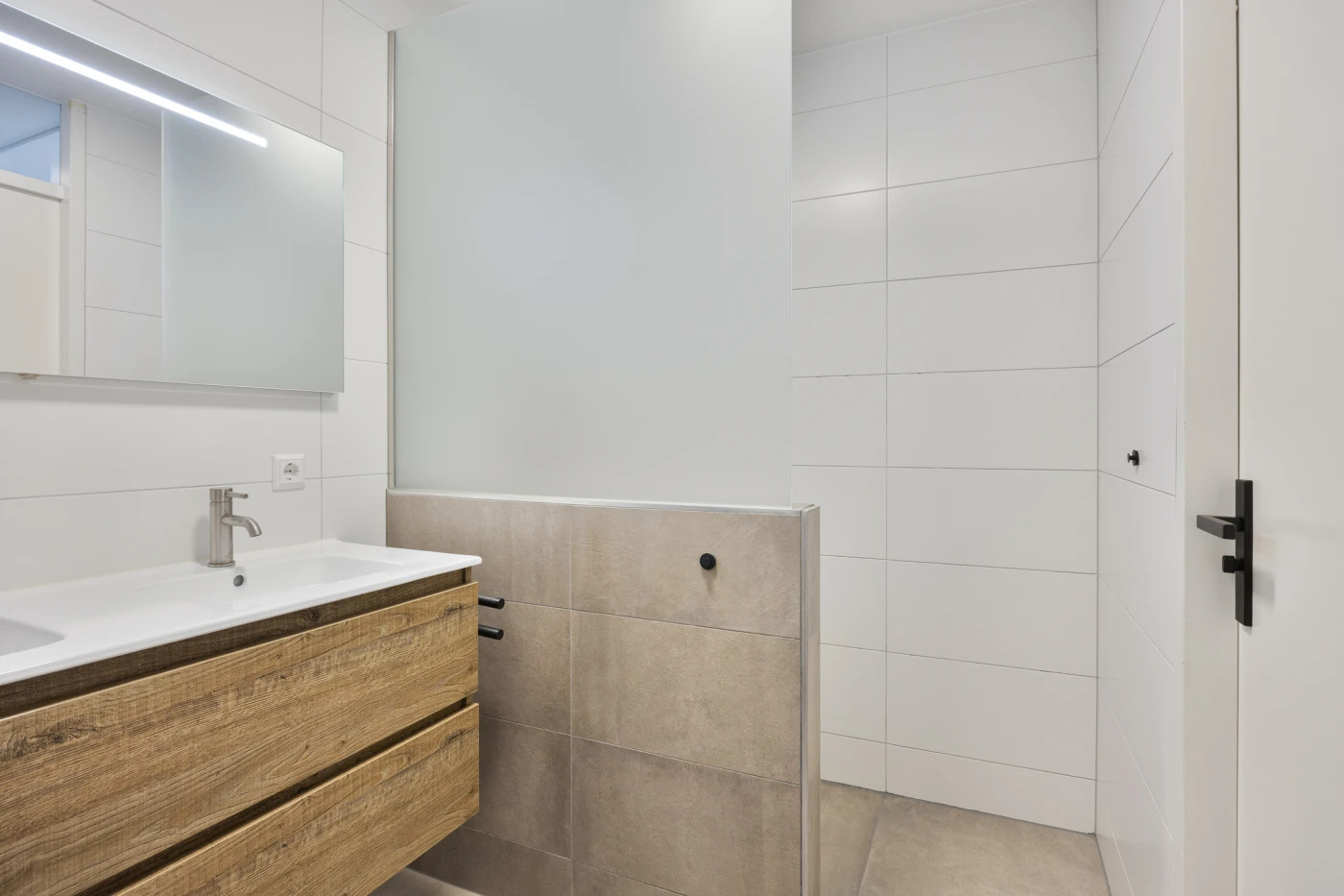 Hoekwoning te koop: Astersingel 30, Berkel En Rodenrijs