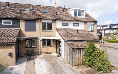 Edelsteenweg 23