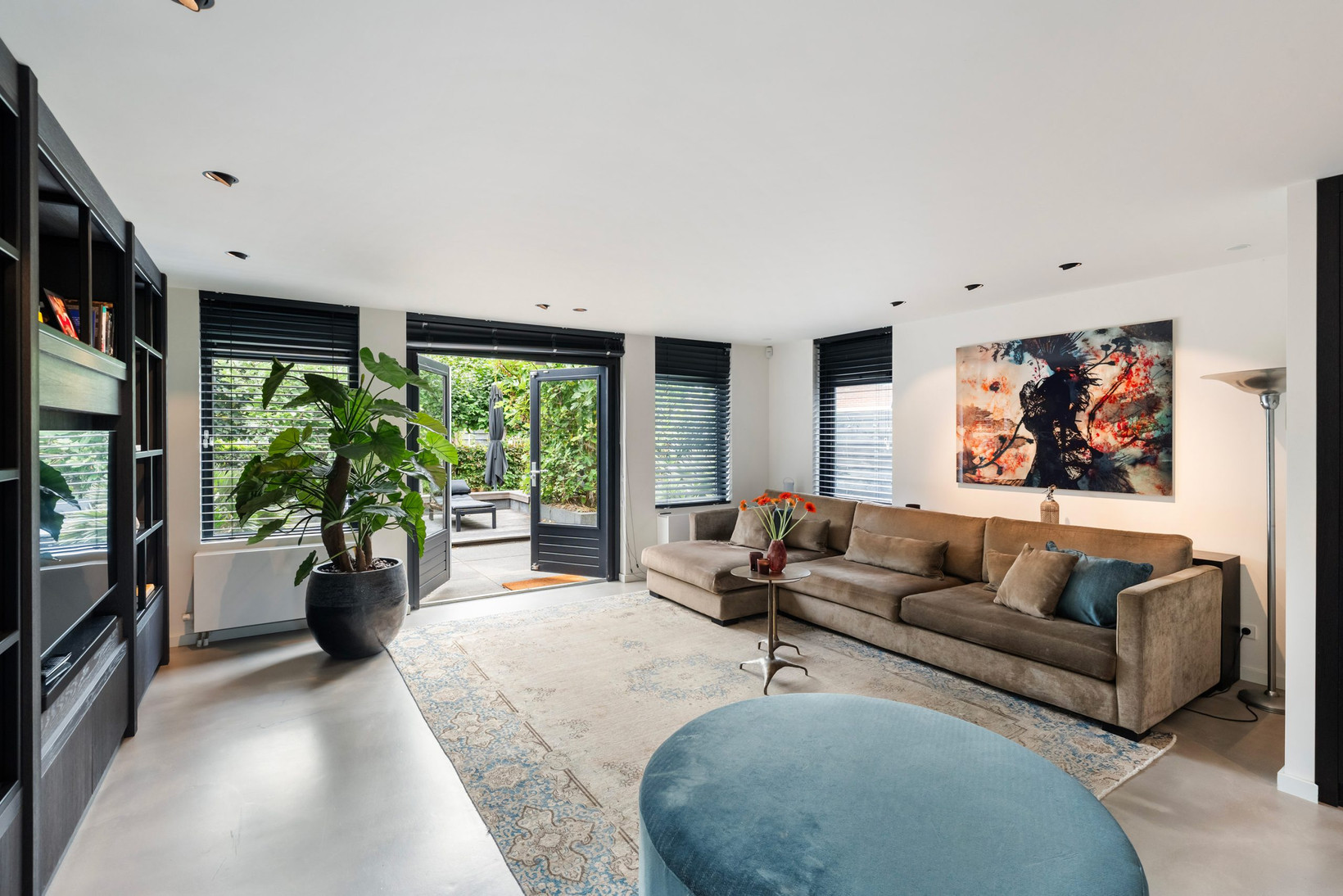Tussenwoning te koop: Van Keulendreef 11, Bergschenhoek