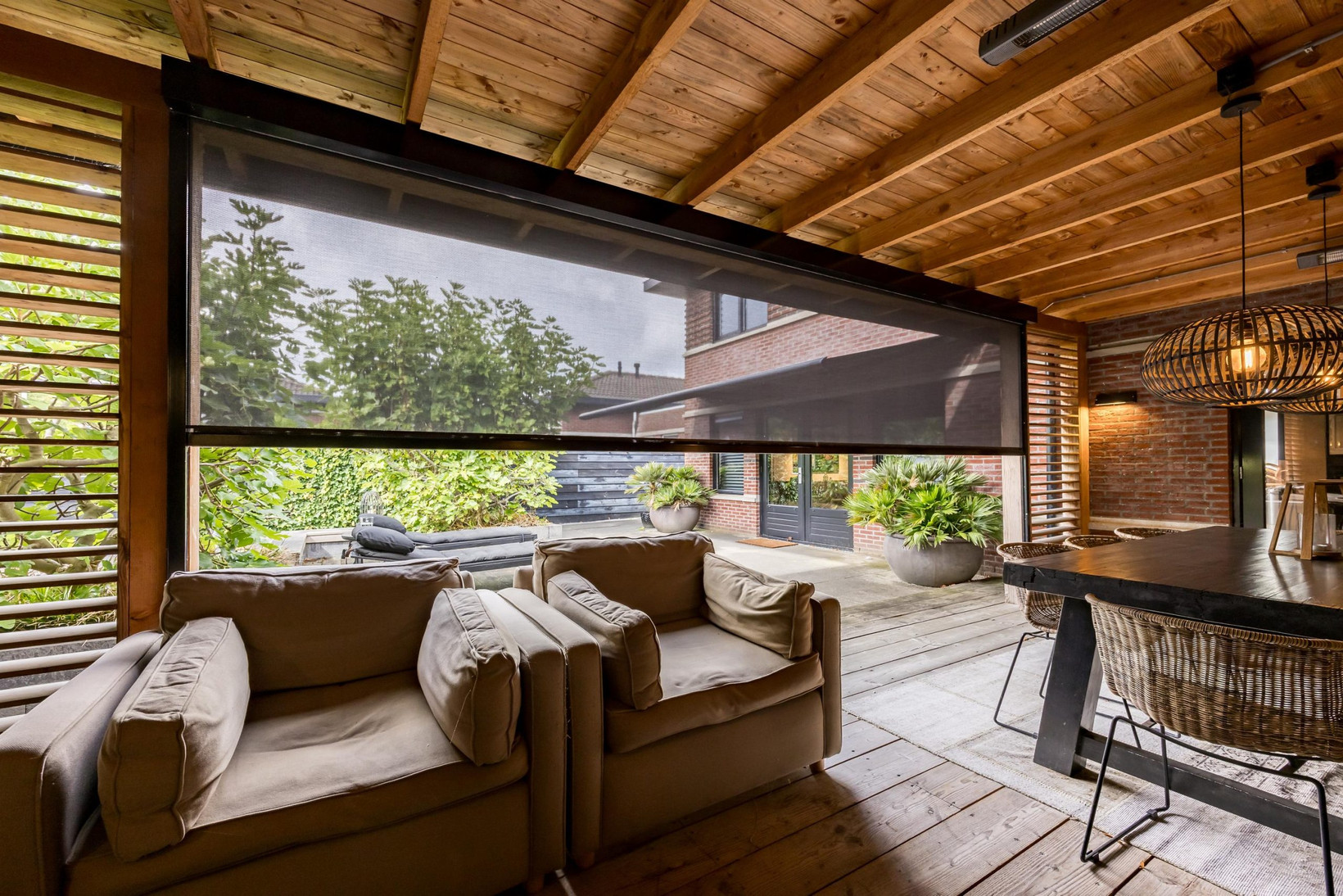 Tussenwoning te koop: Van Keulendreef 11, Bergschenhoek