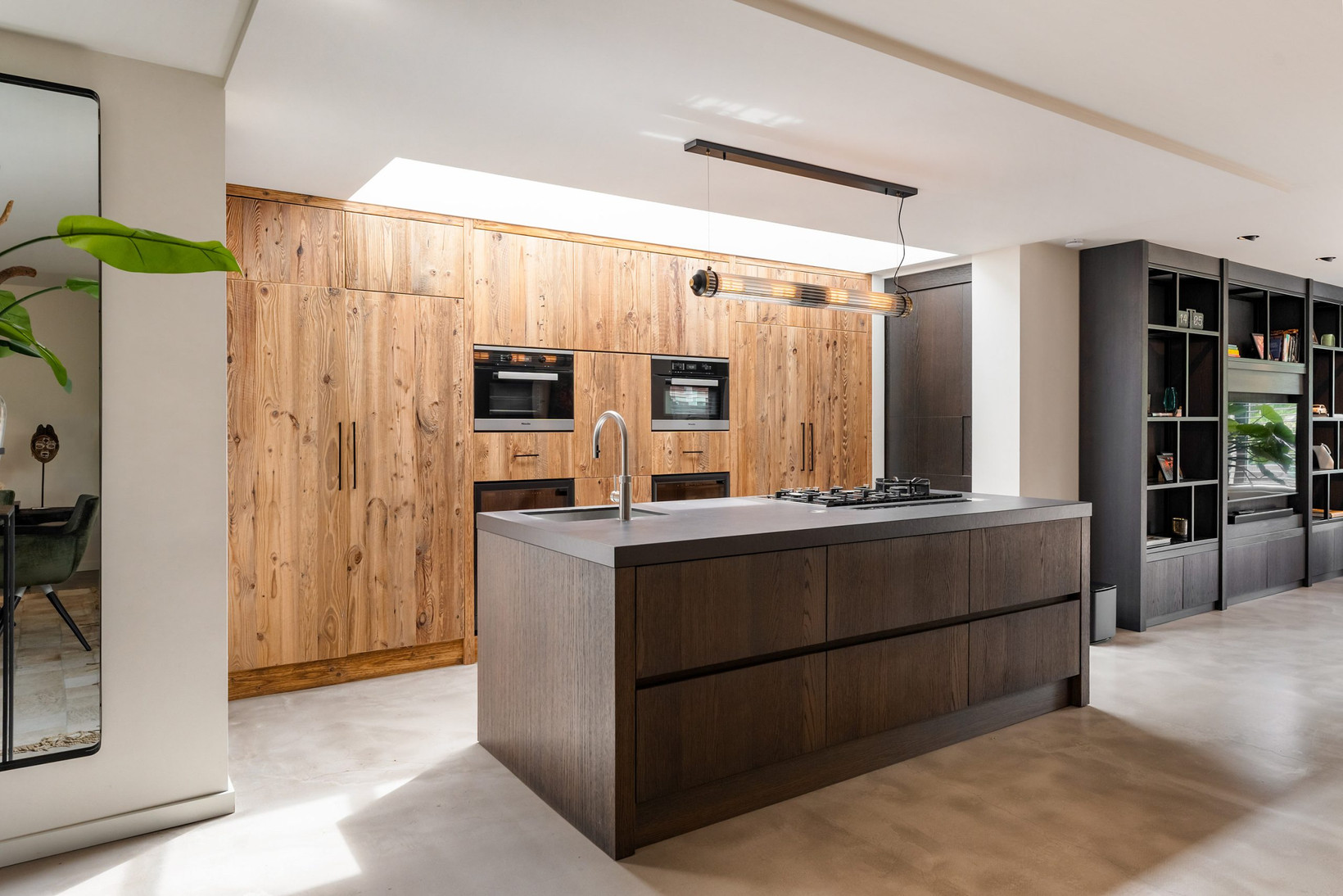 Tussenwoning te koop: Van Keulendreef 11, Bergschenhoek