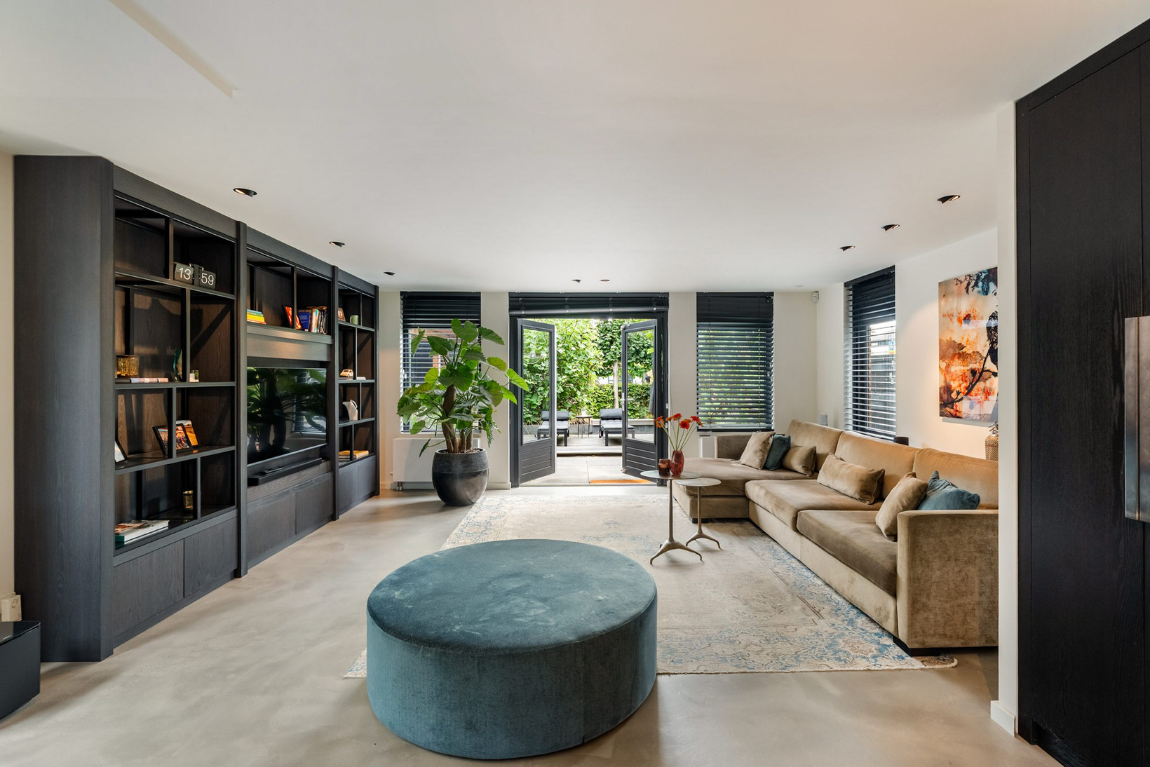 Tussenwoning te koop: Van Keulendreef 11, Bergschenhoek