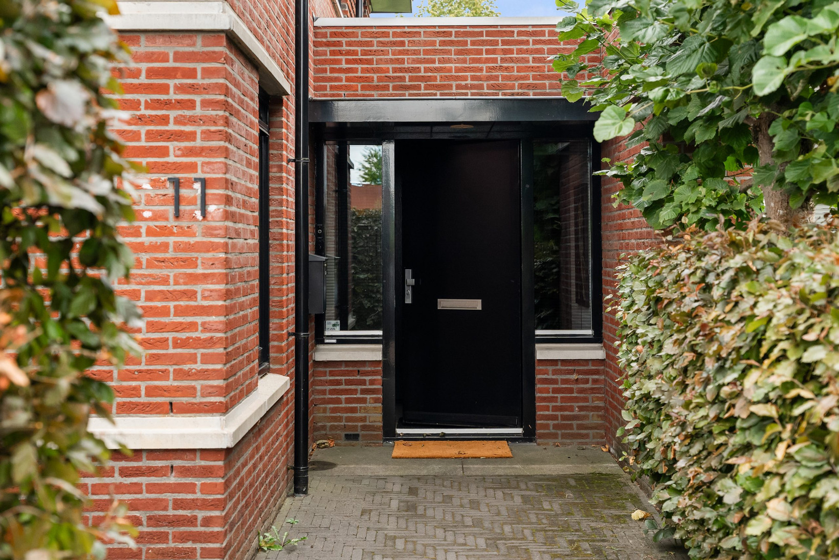 Tussenwoning te koop: Van Keulendreef 11, Bergschenhoek