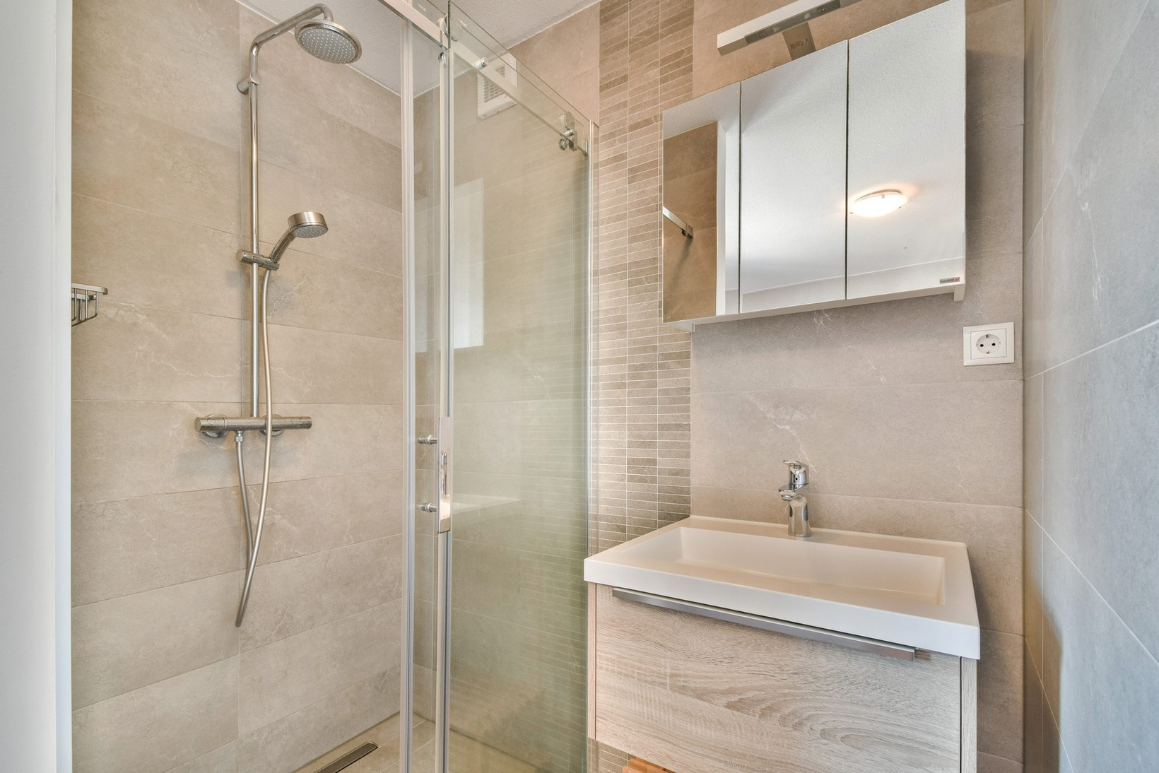 Tussenwoning te koop: Vierlinghweg 47, Bergschenhoek
