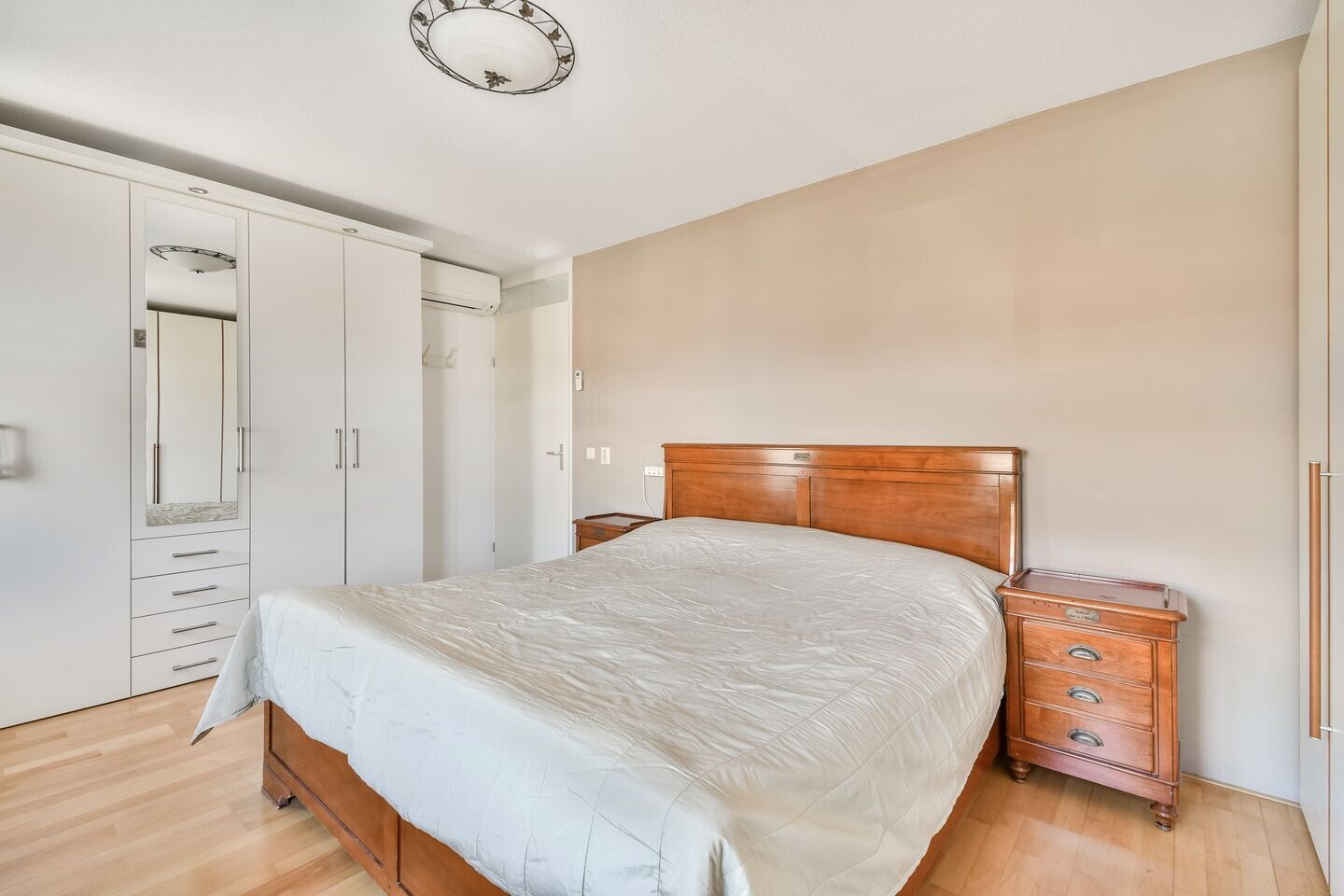 Tussenwoning te koop: Vierlinghweg 47, Bergschenhoek