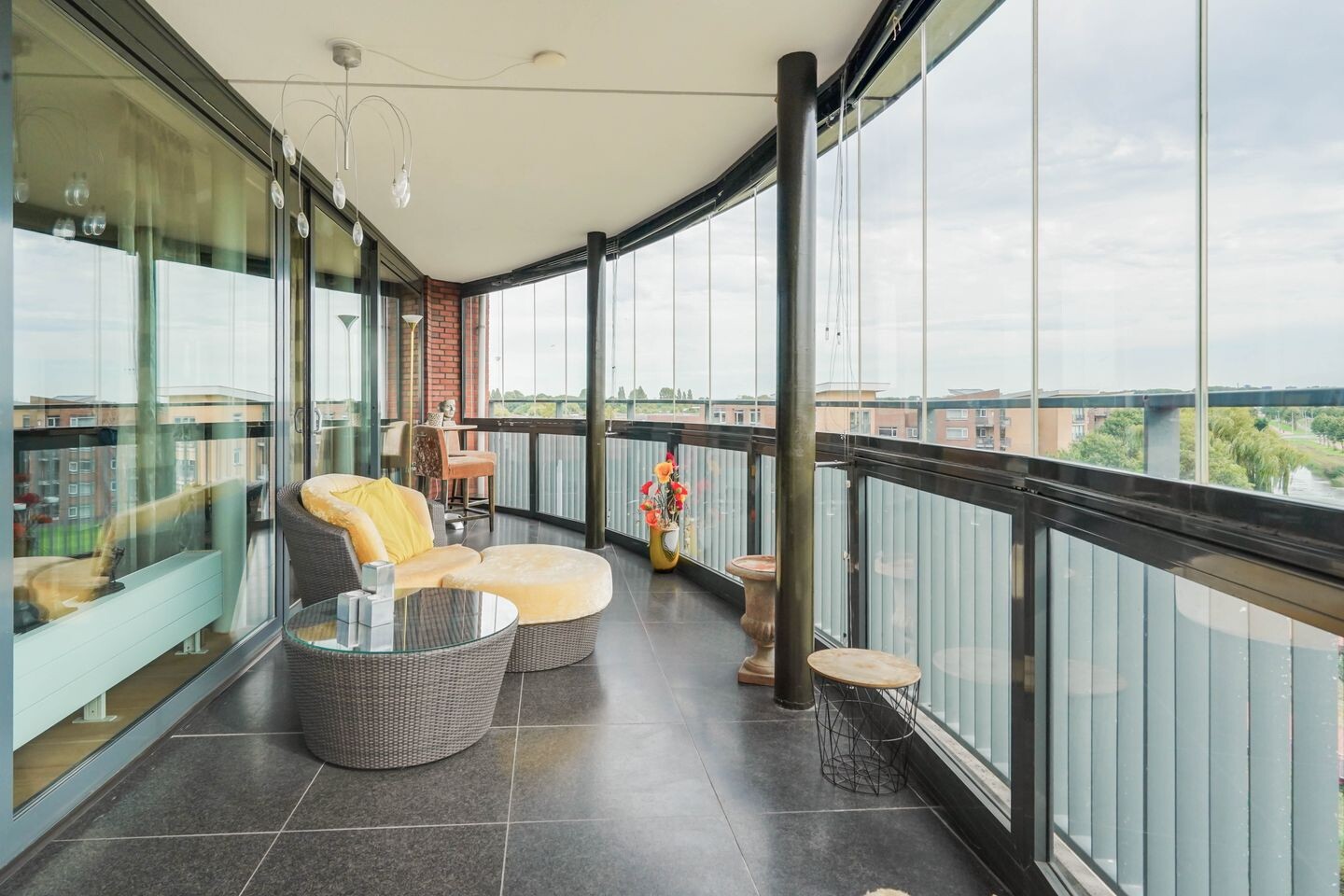 Appartement te koop: Anjertuin 45, Bergschenhoek