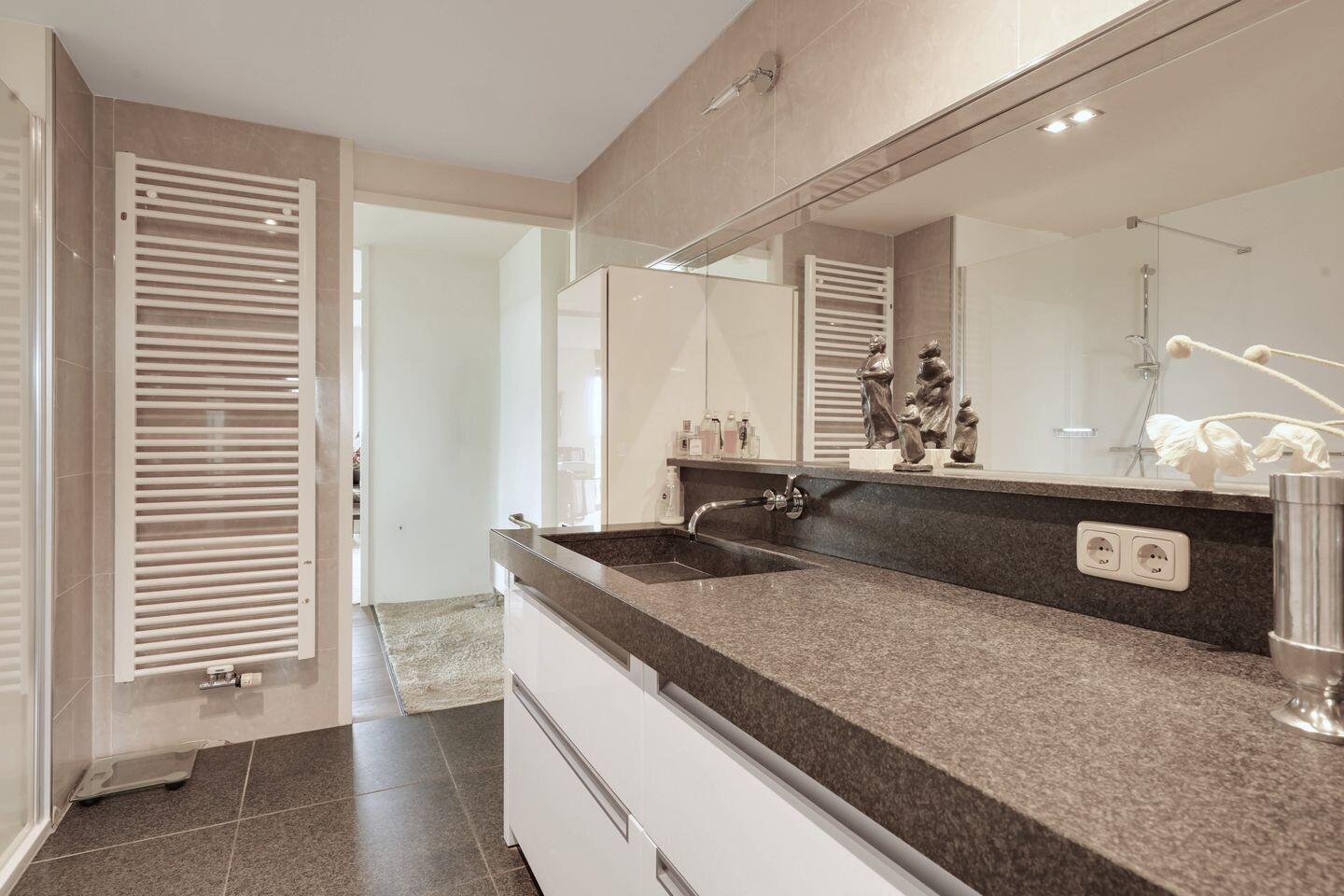 Appartement te koop: Anjertuin 45, Bergschenhoek