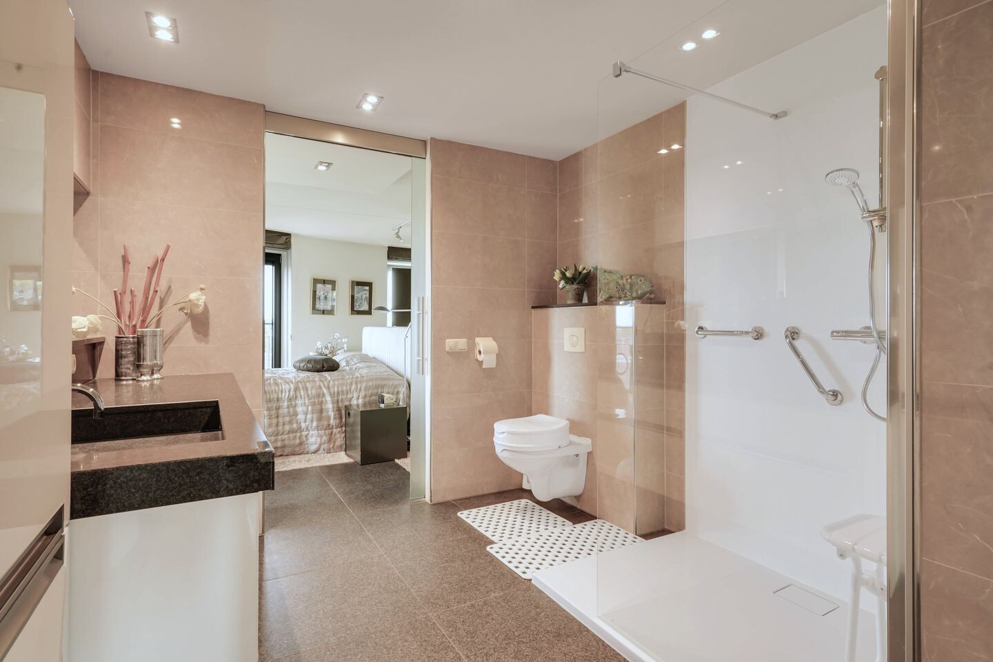 Appartement te koop: Anjertuin 45, Bergschenhoek