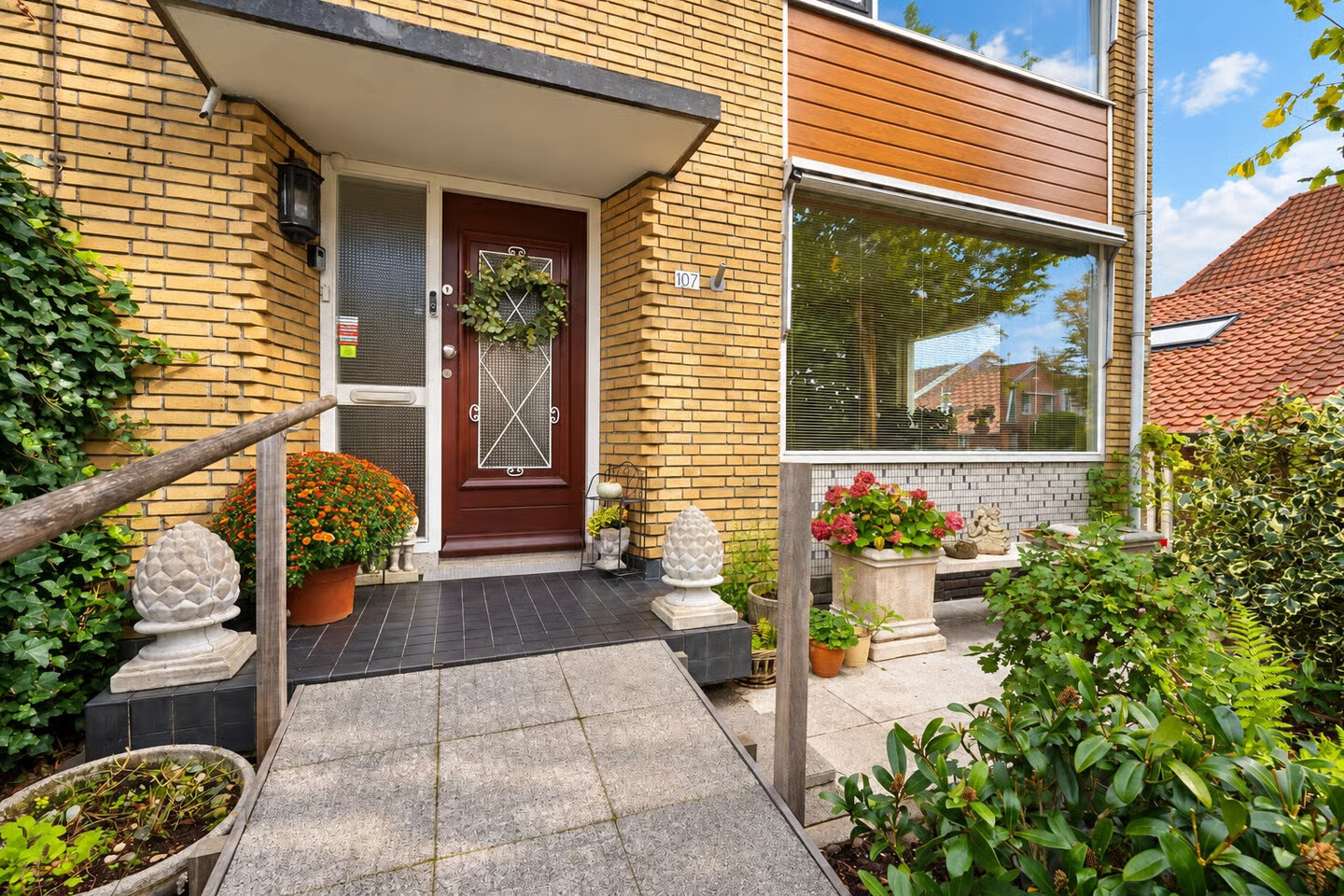 Twee-onder-één-kap te koop: Hoefweg 107, Bleiswijk