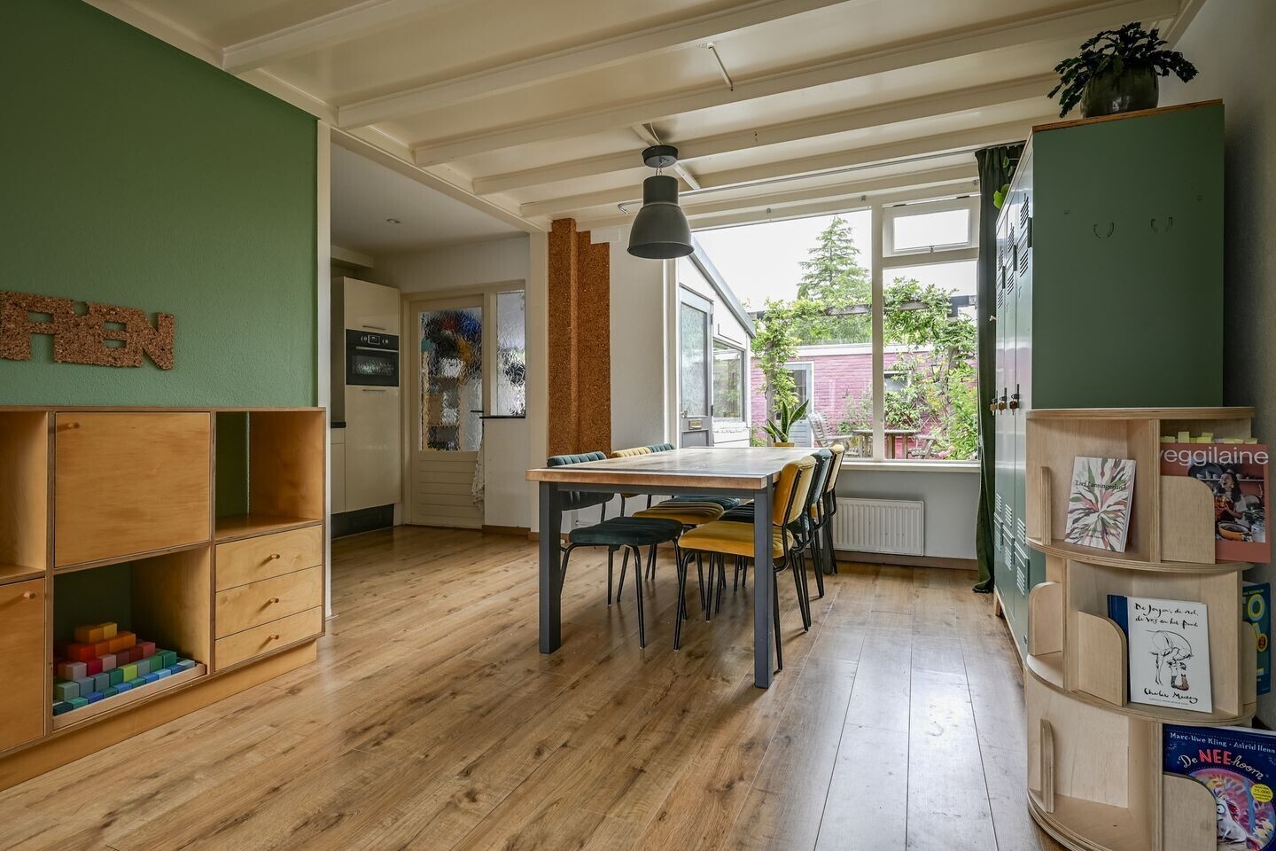 Tussenwoning te koop: Beatrixplein 8, Bleiswijk