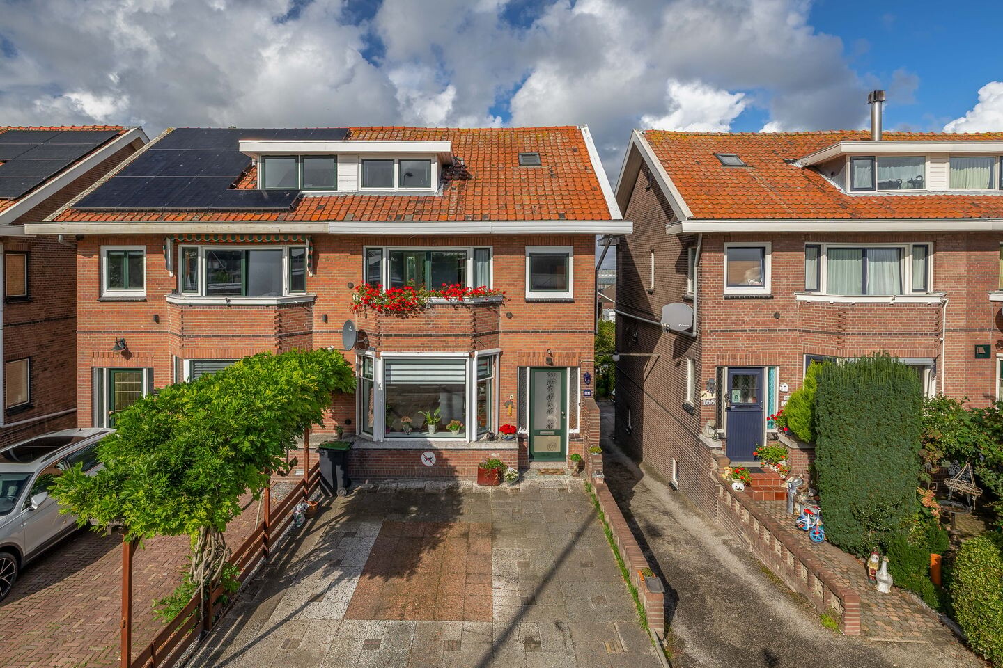 Twee-onder-één-kap te koop: Hoefweg 164, Bleiswijk