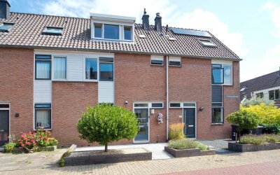 Cort van de. 4