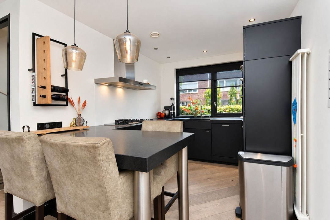 Tussenwoning te koop: Atlantische Oceaan 35, Naaldwijk