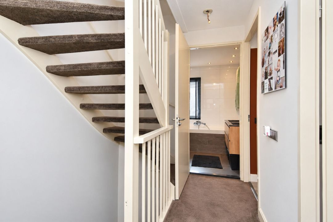 Tussenwoning te koop: Atlantische Oceaan 35, Naaldwijk