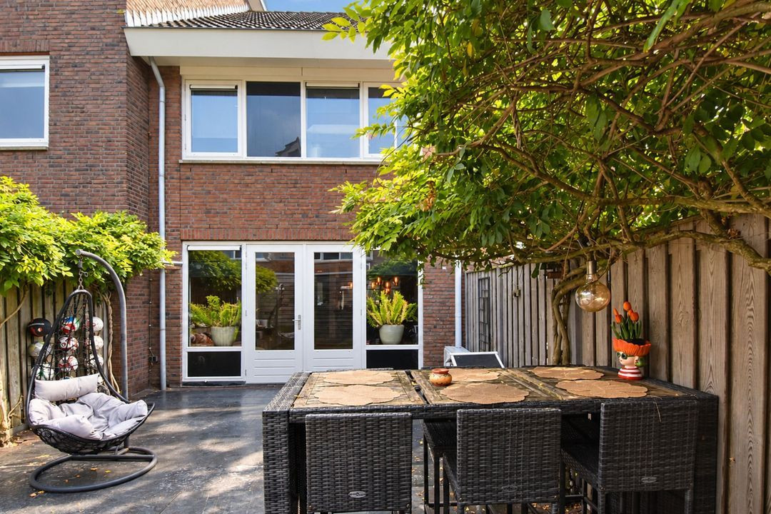 Tussenwoning te koop: Atlantische Oceaan 35, Naaldwijk