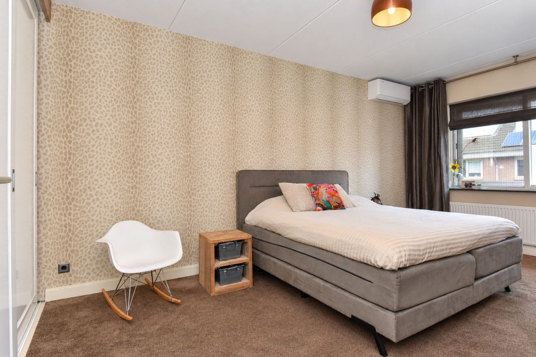 Tussenwoning te koop: Atlantische Oceaan 35, Naaldwijk