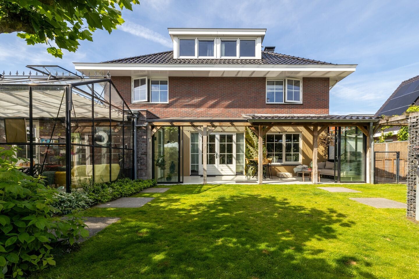 Vrijstaande woning te koop: Emmensstraat 14, Honselersdijk