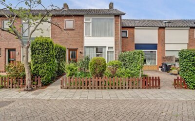 Huis te koop Johan Hendrik van Kinsbergenstraat 18