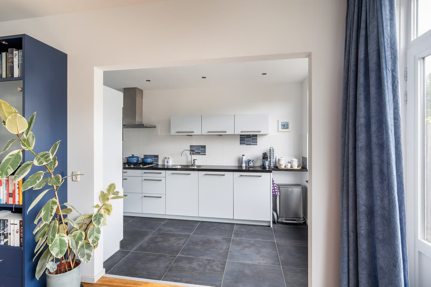 Tussenwoning te koop: Vogelkersstraat 18, 'S-Gravenzande