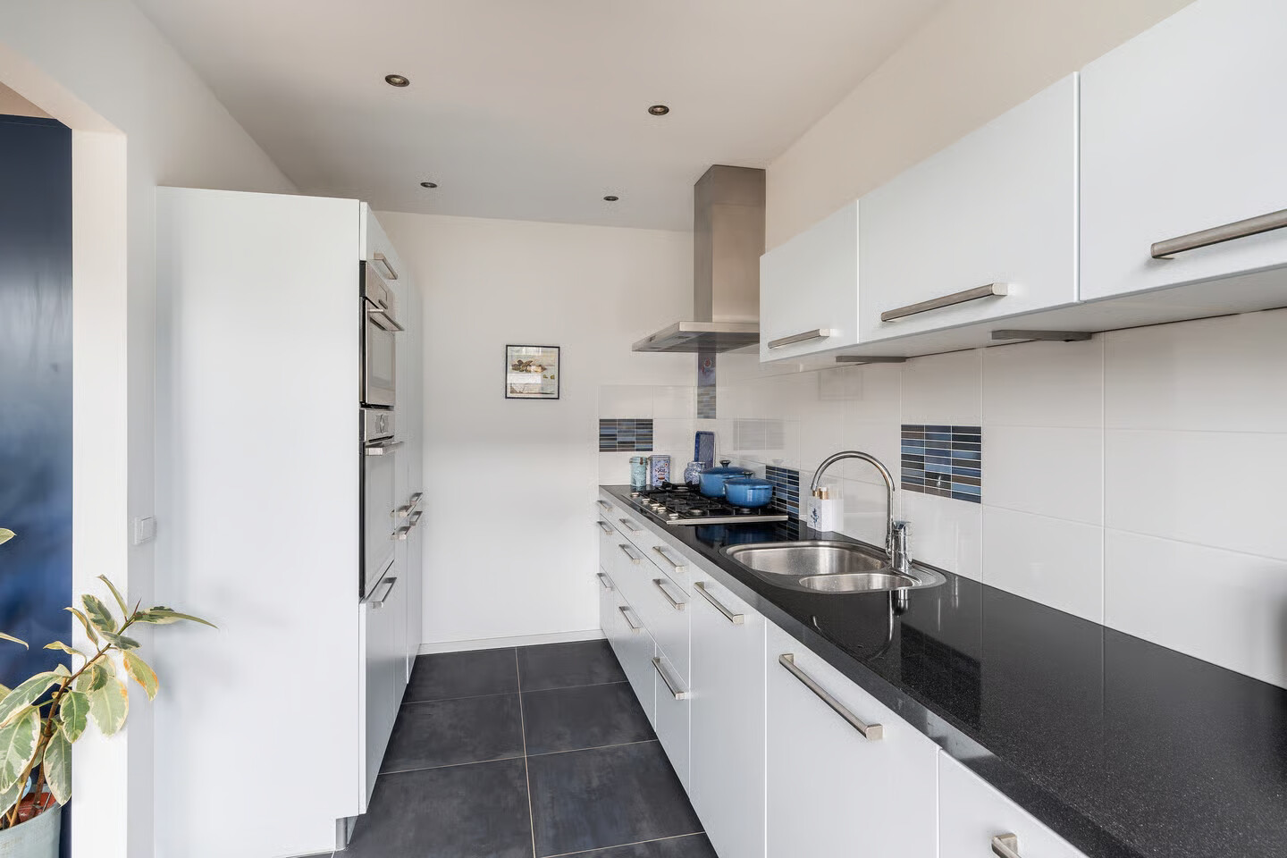 Tussenwoning te koop: Vogelkersstraat 18, 'S-Gravenzande