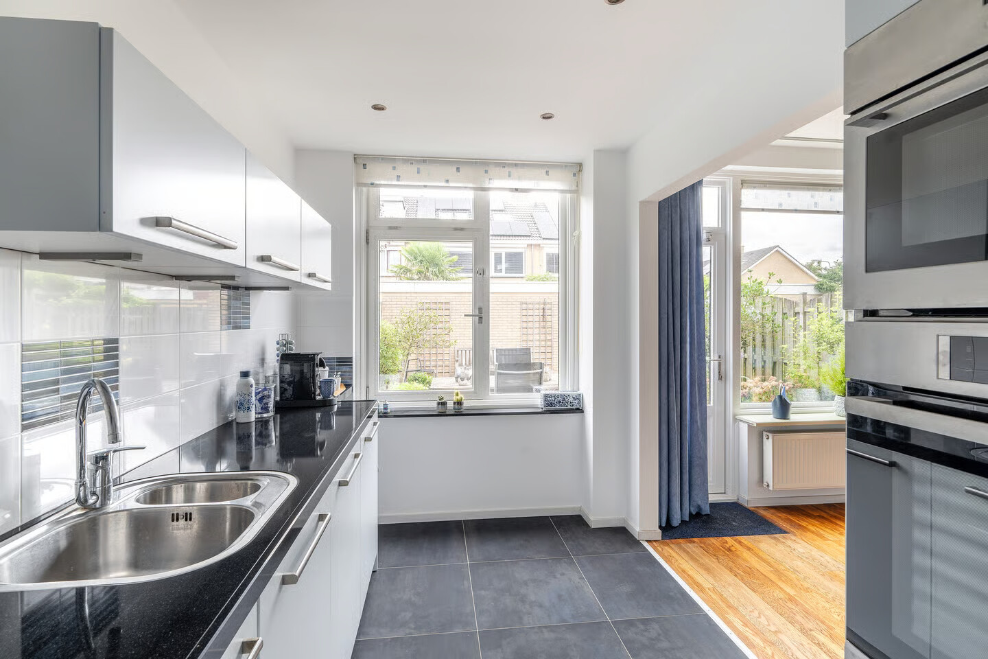 Tussenwoning te koop: Vogelkersstraat 18, 'S-Gravenzande