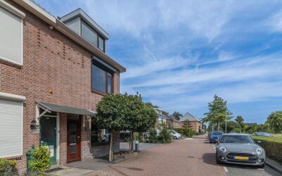 Naaldwijkse. 302