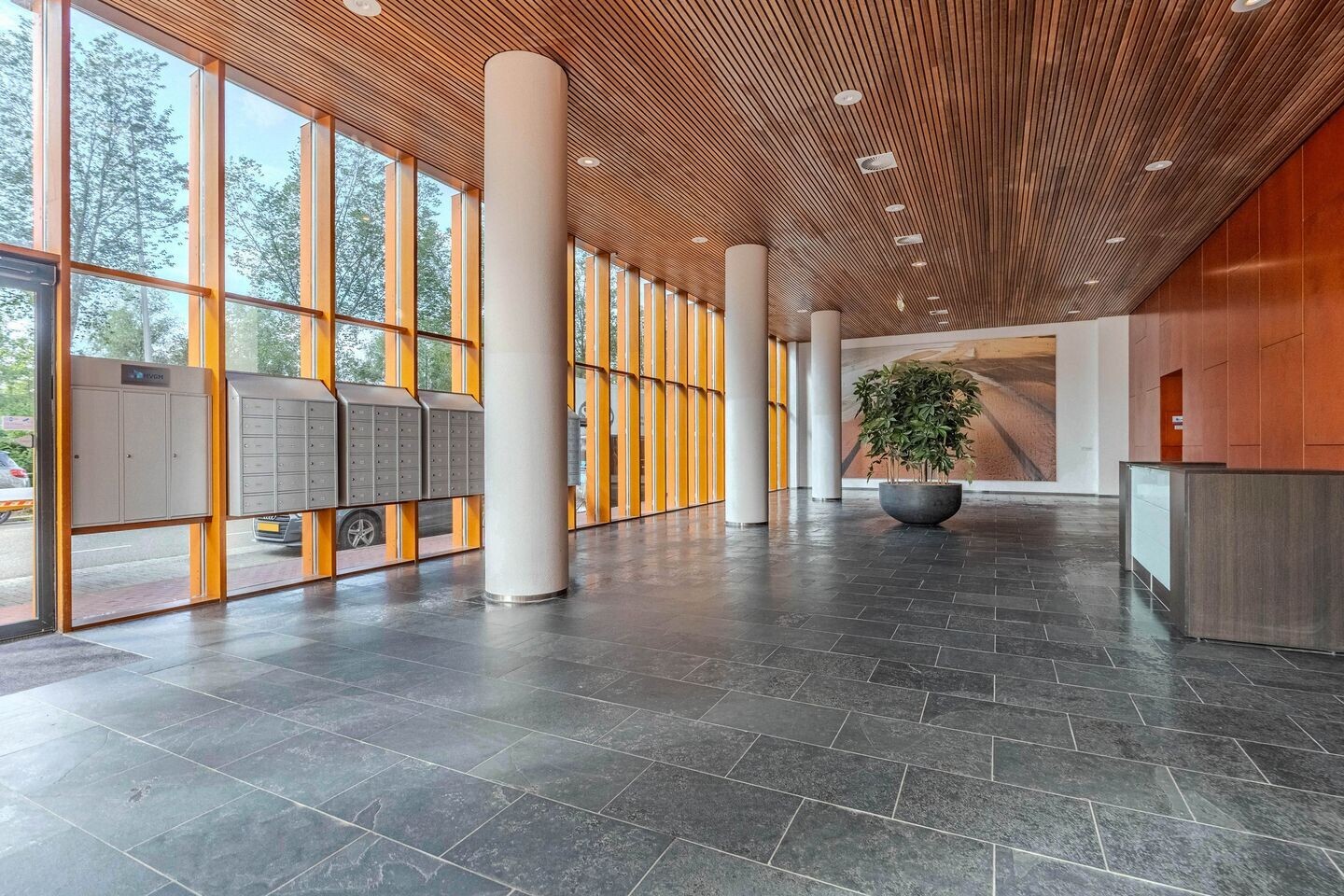 Appartement te koop: Nederlandlaan 350, Zoetermeer