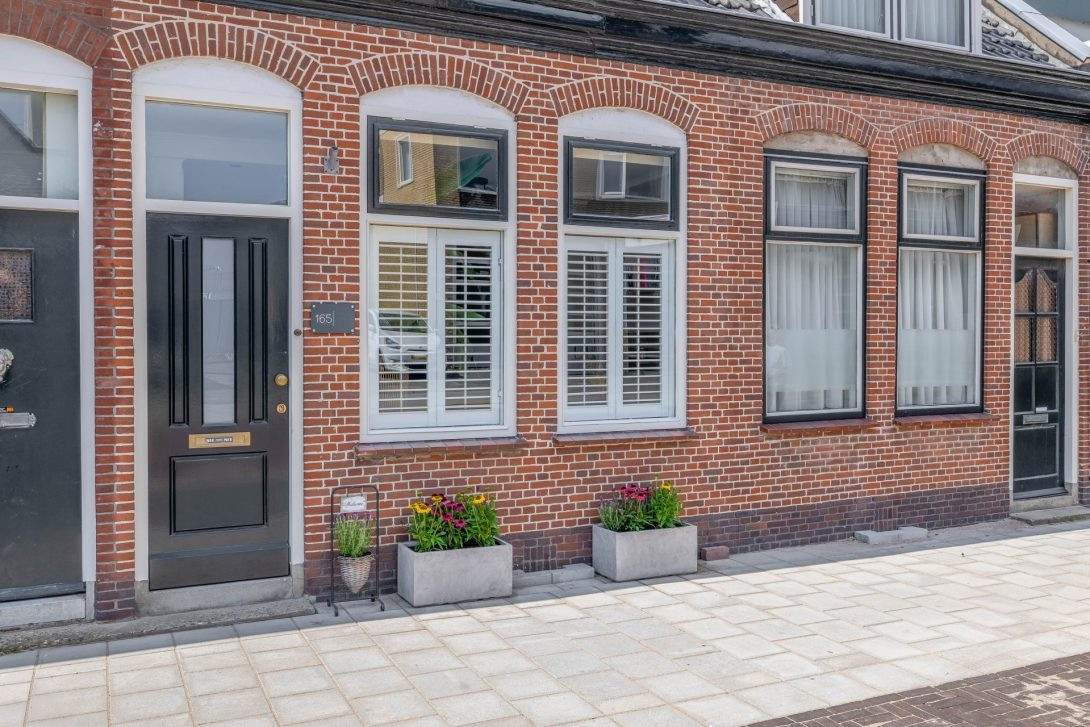 Tussenwoning te koop: Eerste Stationsstraat 165, Zoetermeer