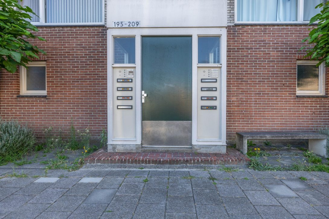 Appartement te koop: Karel Doormanlaan 205, Zoetermeer