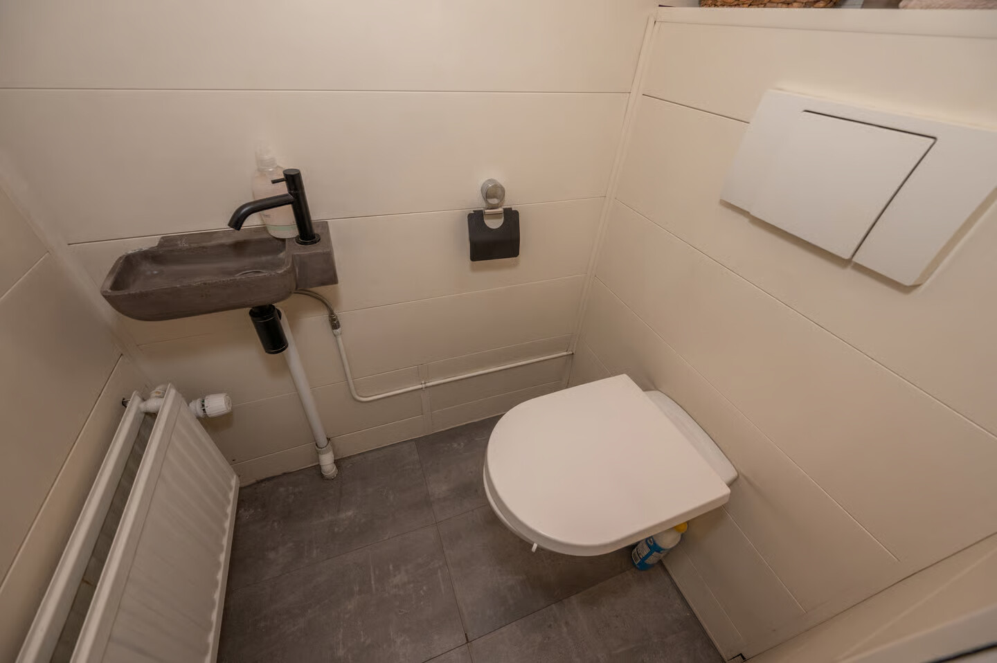 Tussenwoning te koop: Dr. J. W. Paltelaan 62, Zoetermeer