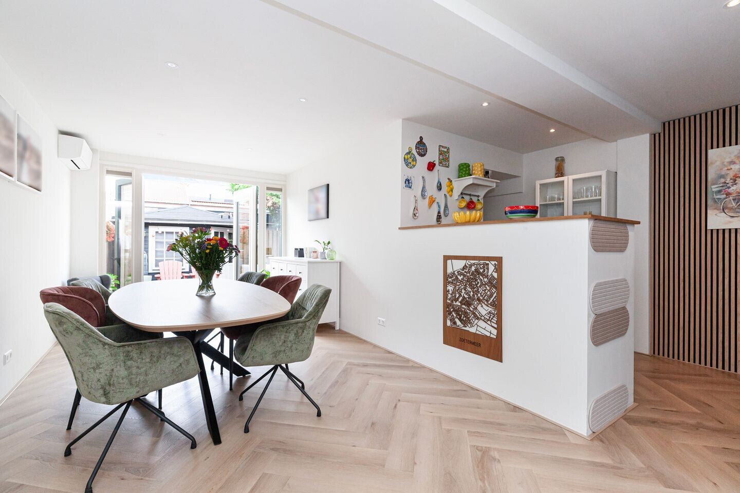 Tussenwoning te koop: Molenstraat 74, Zoetermeer