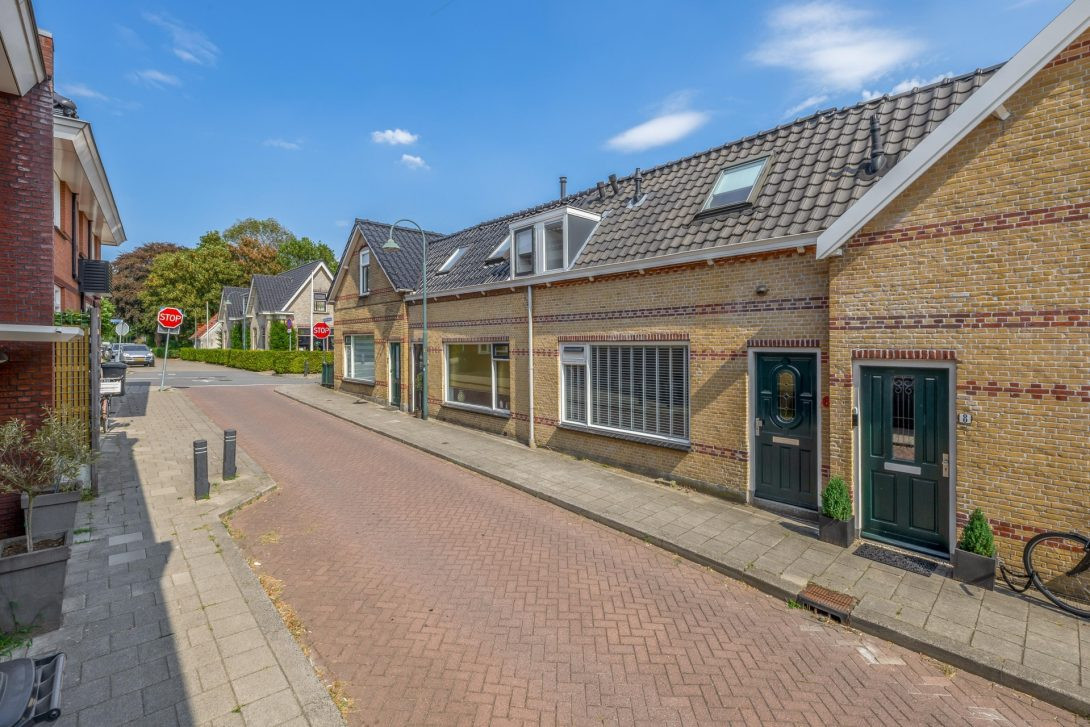 Tussenwoning te koop: Rokkeveenseweg 6, Zoetermeer