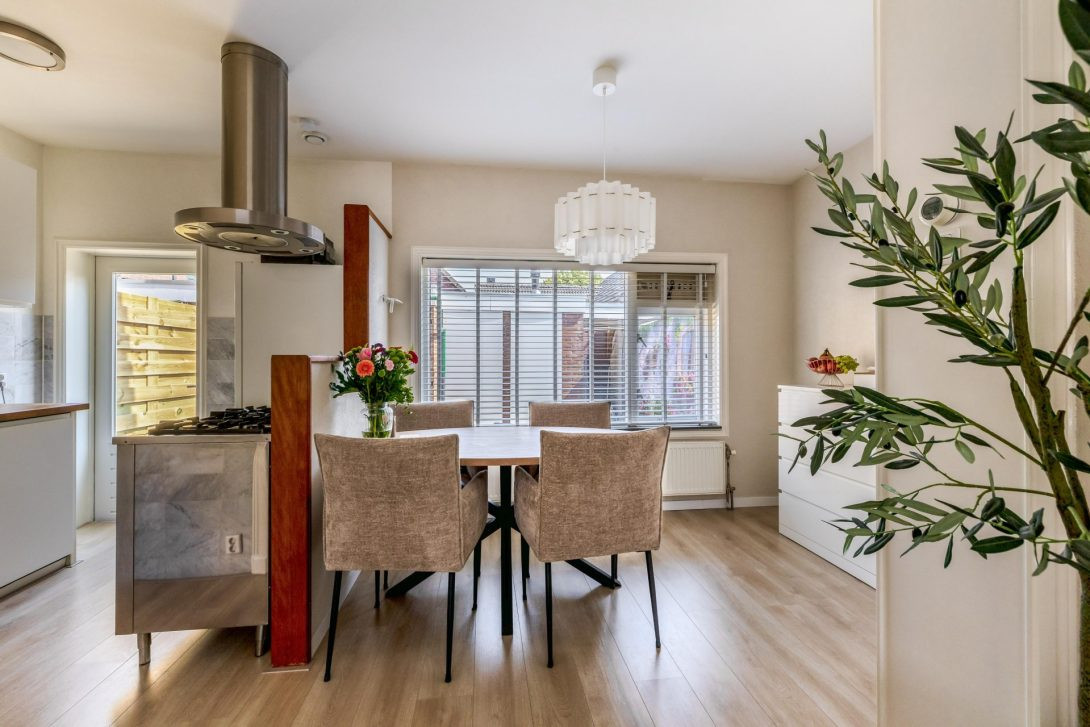 Tussenwoning te koop: Rokkeveenseweg 6, Zoetermeer