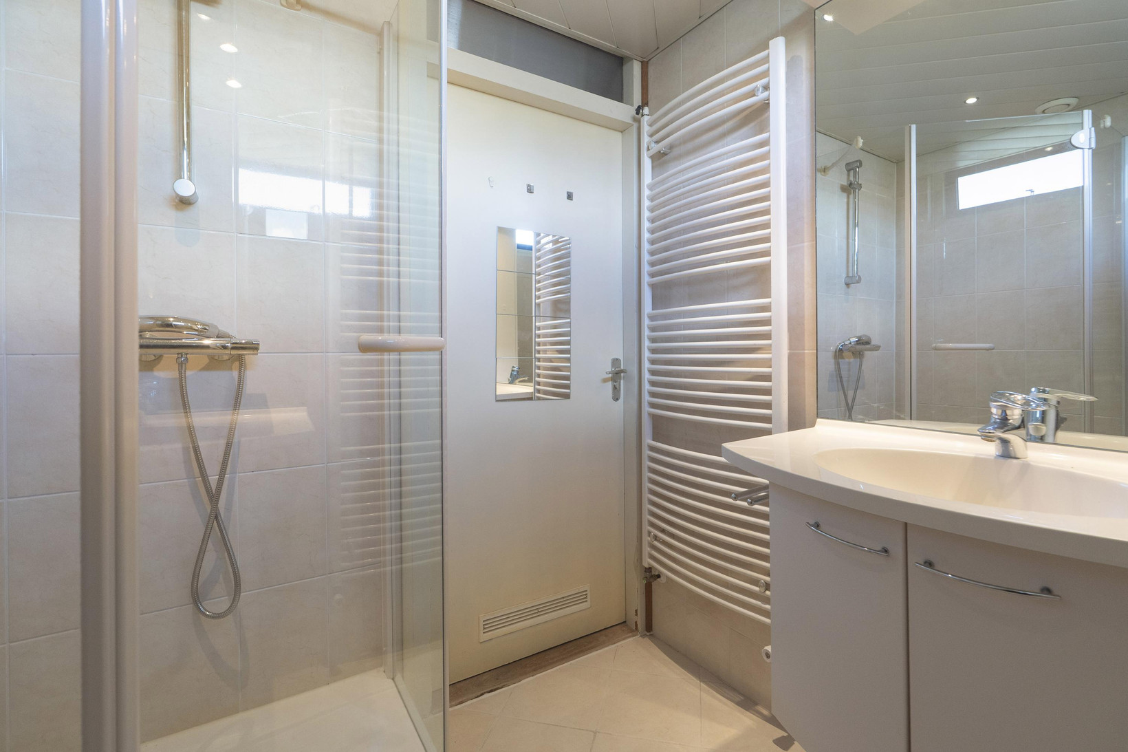 Tussenwoning te koop: Charlotteplaats 9, Zoetermeer