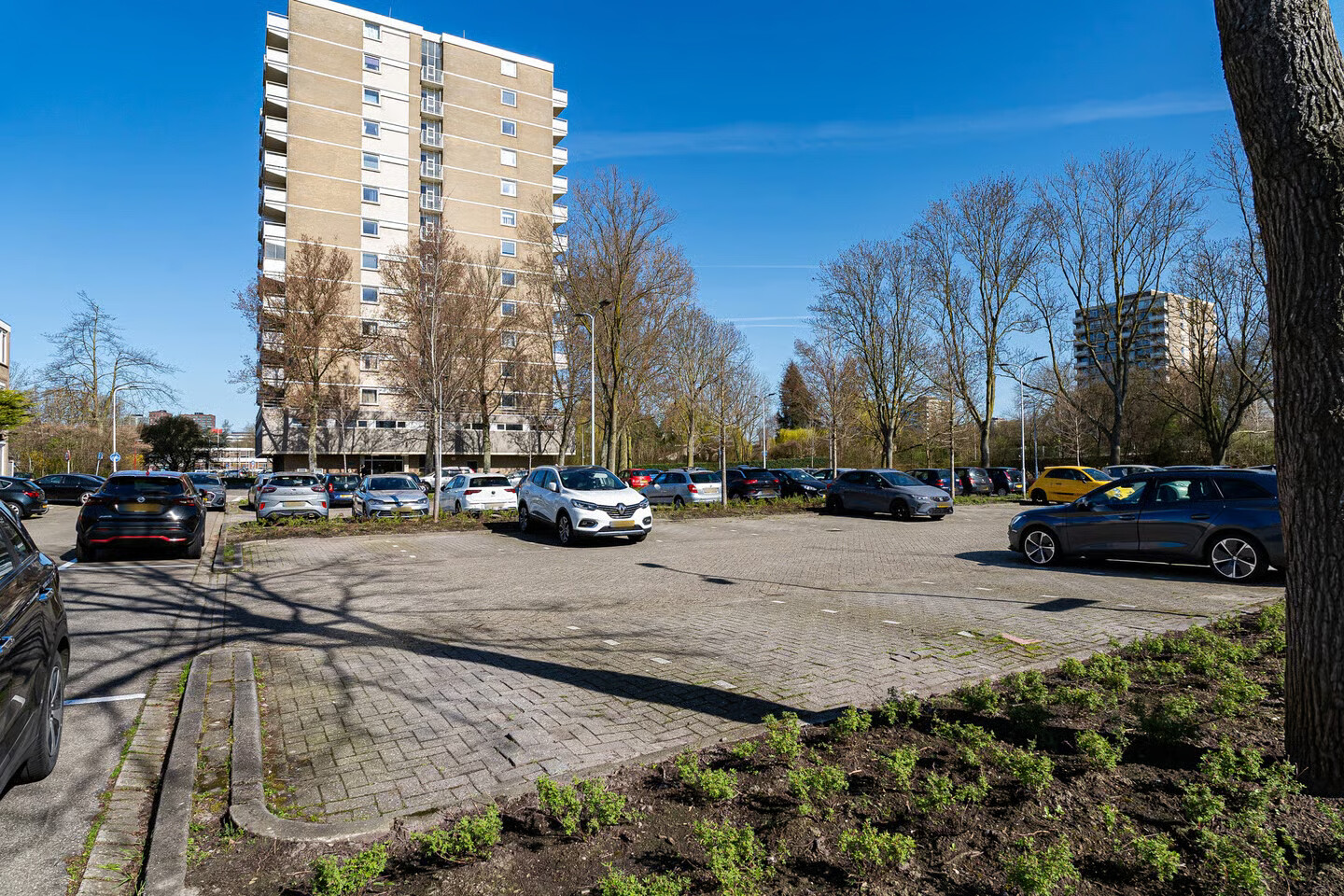 Tussenwoning te koop: Graaf Janstraat 221, Zoetermeer