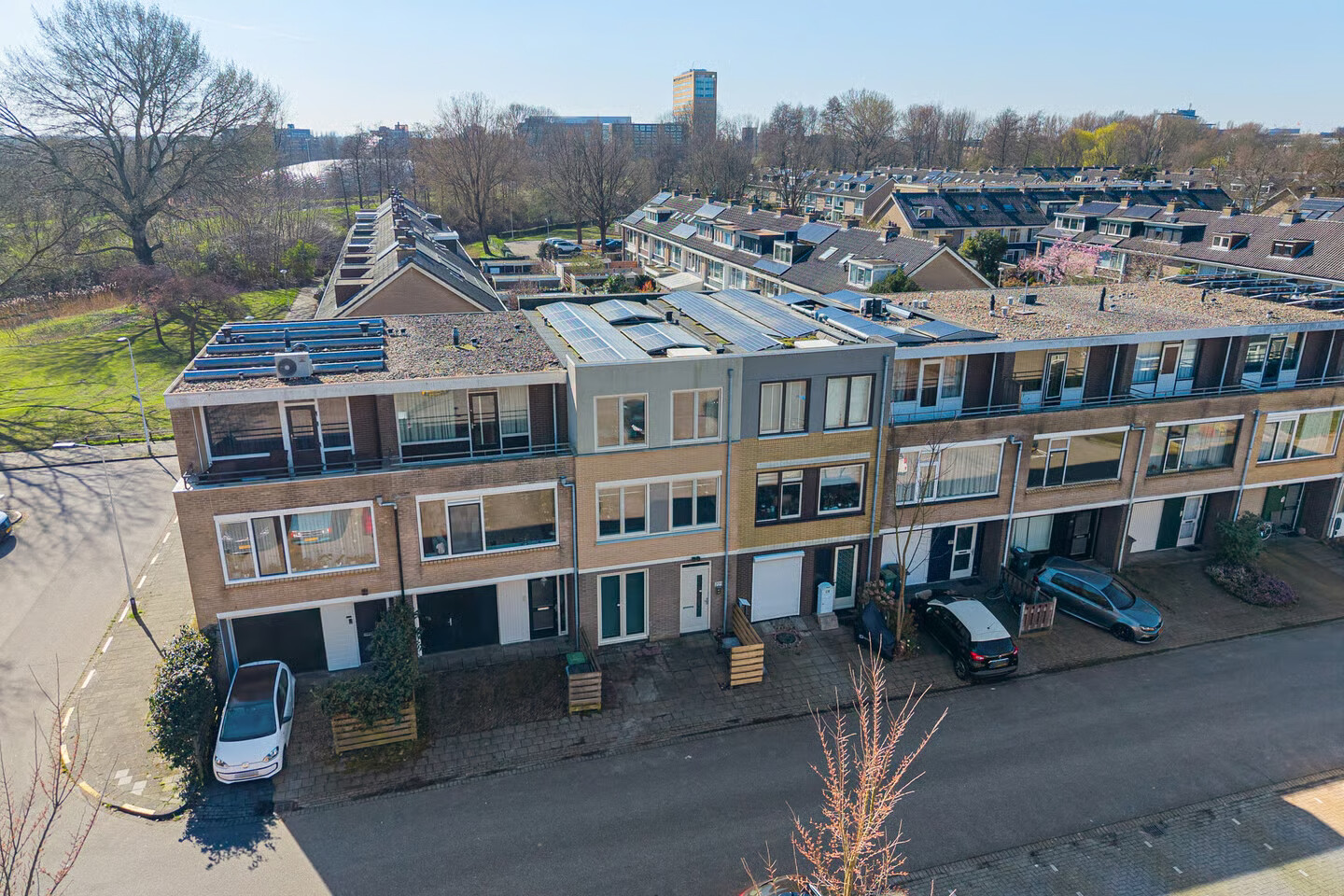 Tussenwoning te koop: Graaf Janstraat 221, Zoetermeer