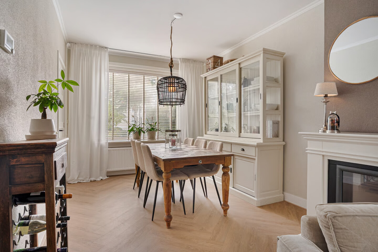 Tussenwoning te koop: Voorweg 18, Zoetermeer