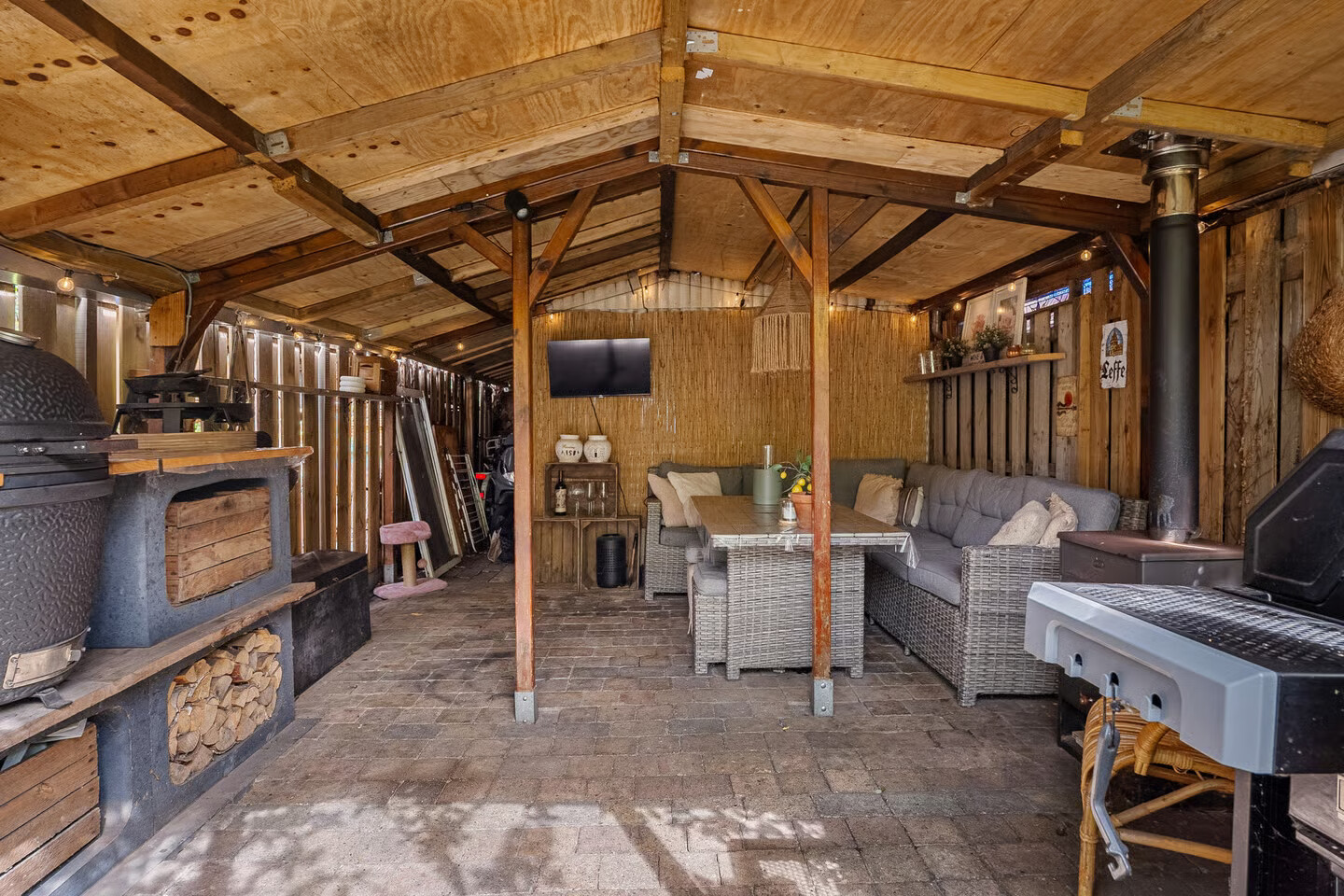 Tussenwoning te koop: Voorweg 18, Zoetermeer