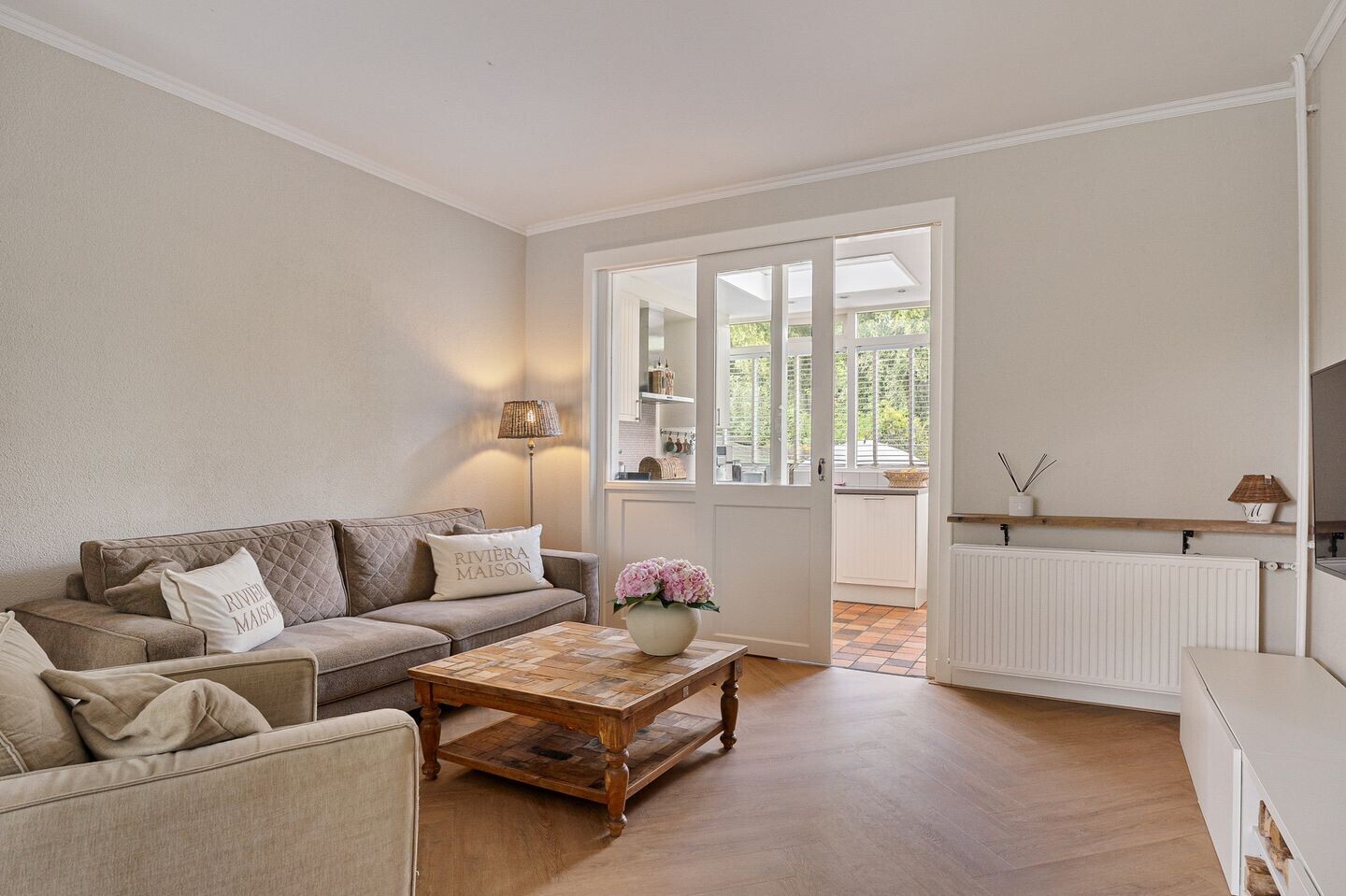 Tussenwoning te koop: Voorweg 18, Zoetermeer
