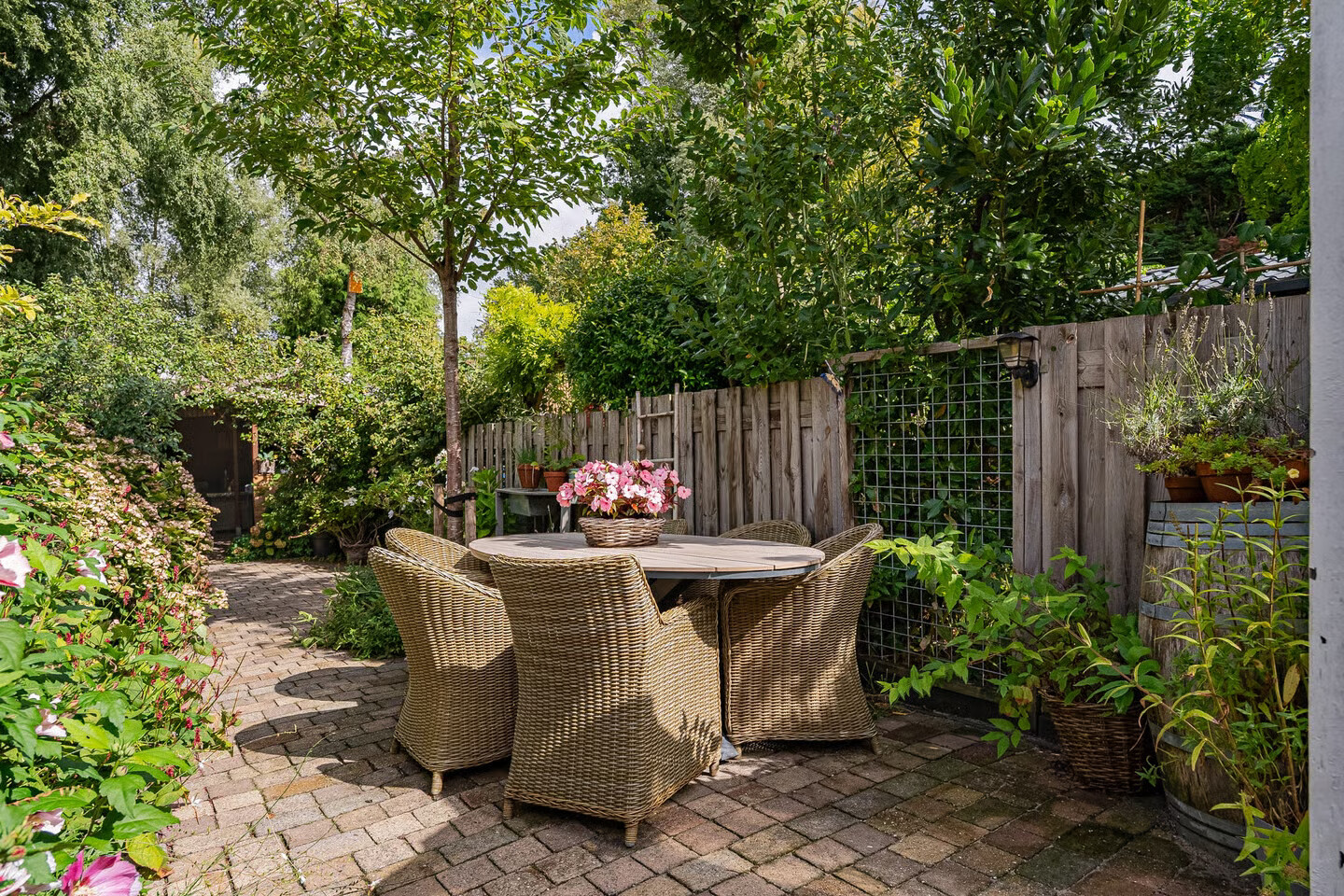 Tussenwoning te koop: Voorweg 18, Zoetermeer