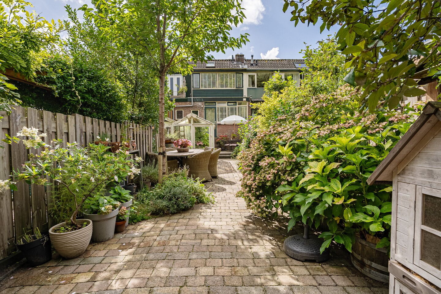 Tussenwoning te koop: Voorweg 18, Zoetermeer