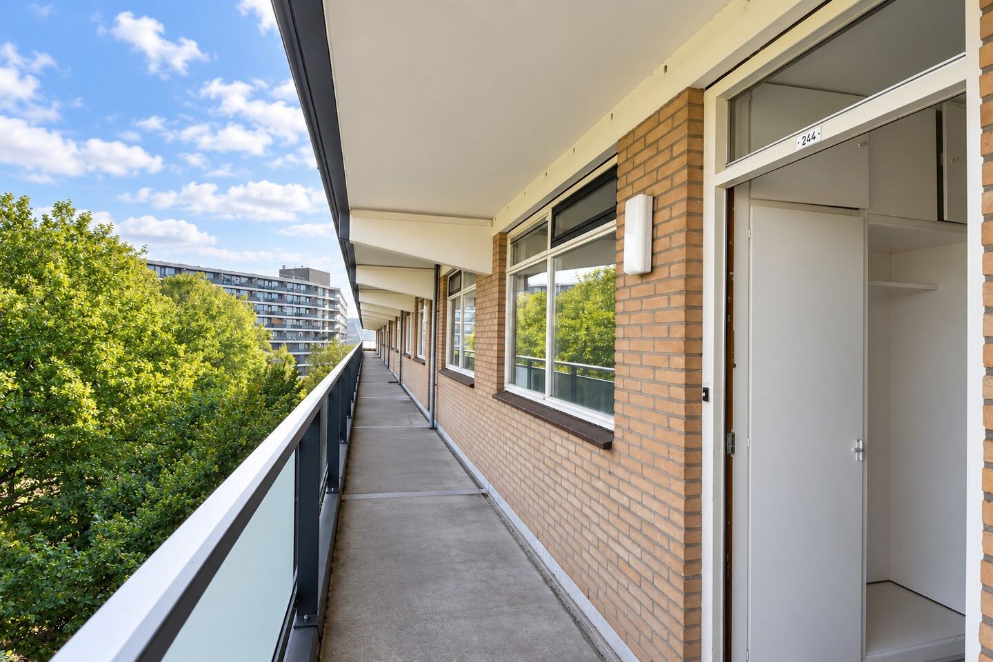 Appartement te koop: Dunantstraat 244, Zoetermeer