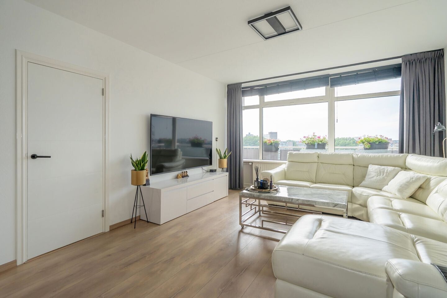 Appartement te koop: Jonkerbos 232, Zoetermeer