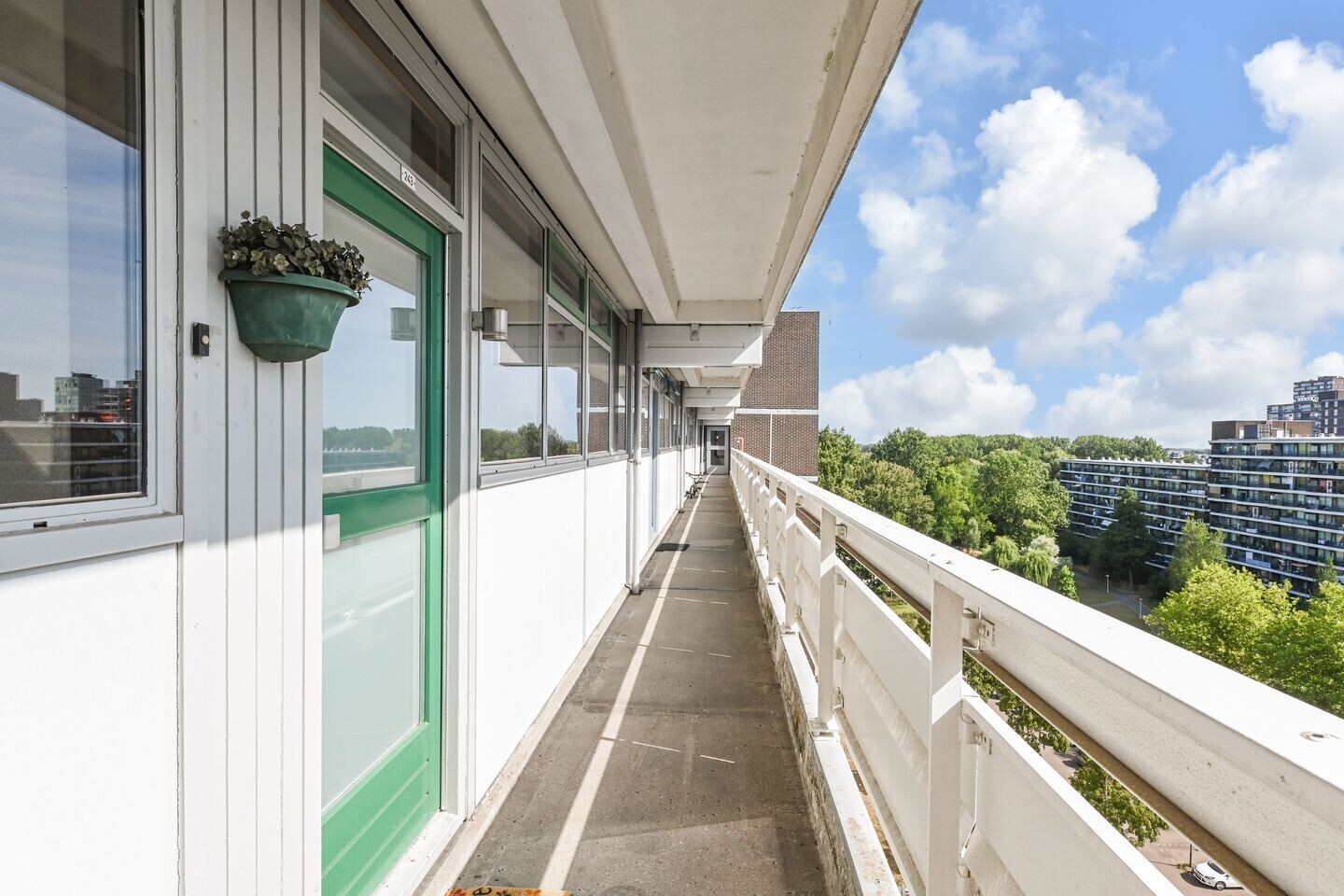 Appartement te koop: Belvédèrebos 243, Zoetermeer