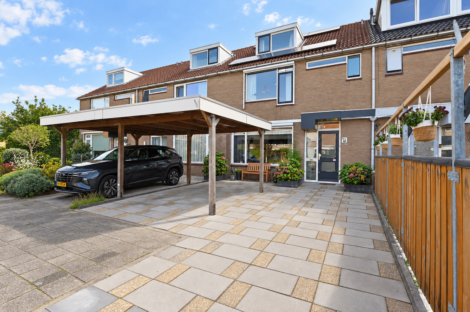 Tussenwoning te koop: Scheveningsebos 75, Zoetermeer