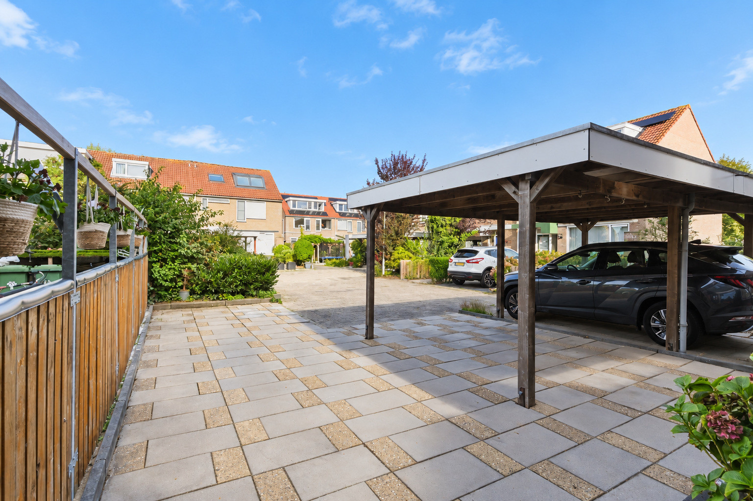 Tussenwoning te koop: Scheveningsebos 75, Zoetermeer